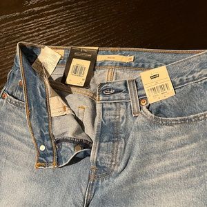 Levi's Women's Premium Wedgie Icon Fit Jeans